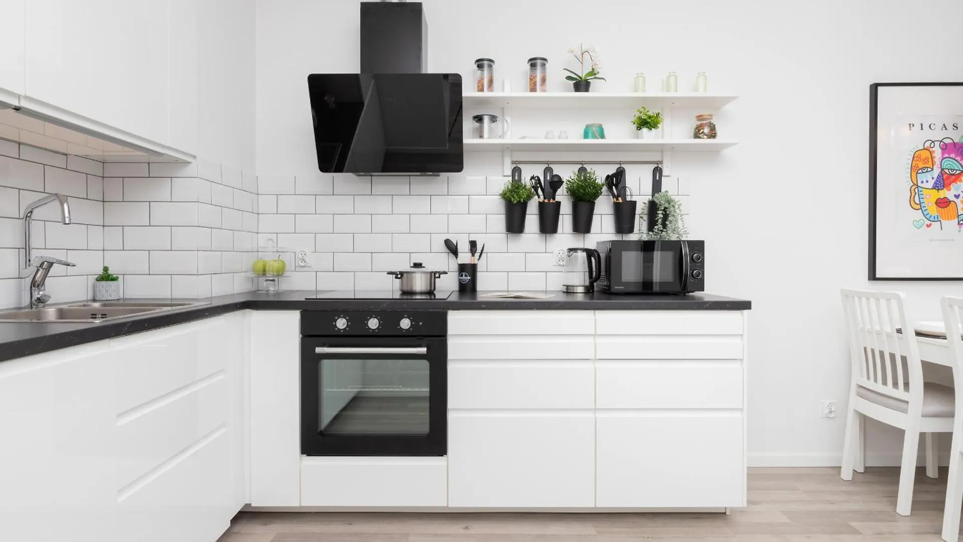 Modern Apartment Kamienna Grobla With Parking & Balcony In Gdansk By Noclegi Renters
